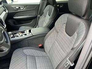 Volvo  Recharge T6 AWD Geartronic Core GARANTIE