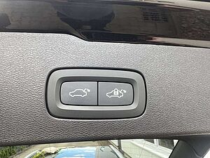 Volvo  Recharge T6 AWD Geartronic Core GARANTIE