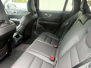 Volvo  B4 B Plus Dark Autom. GARANTIE -36%