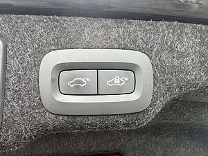 Volvo  Recharge T8 AWD PLUS DARK GARANTIE -46%