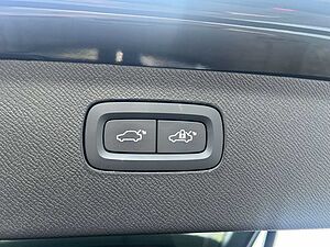 Volvo  B5 Diesel AWD Plus Bright 7-SITZER GARANTIE