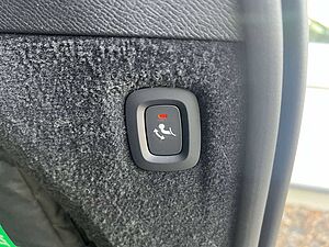 Volvo  B5 Diesel AWD Plus Bright 7-SITZER GARANTIE