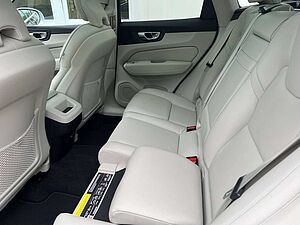 Volvo  D4 AWD Inscription Luftfahrwerk GARANTIE