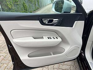 Volvo  D4 AWD Inscription Luftfahrwerk GARANTIE