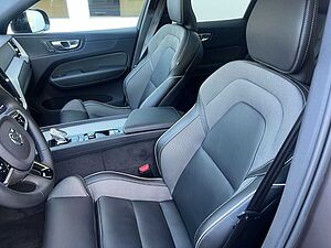 Volvo  Recharge T6 AWD PLUS DARK GARANTIE