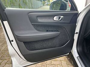 Volvo  Recharge Twin Engine Core AWD GARANTIE
