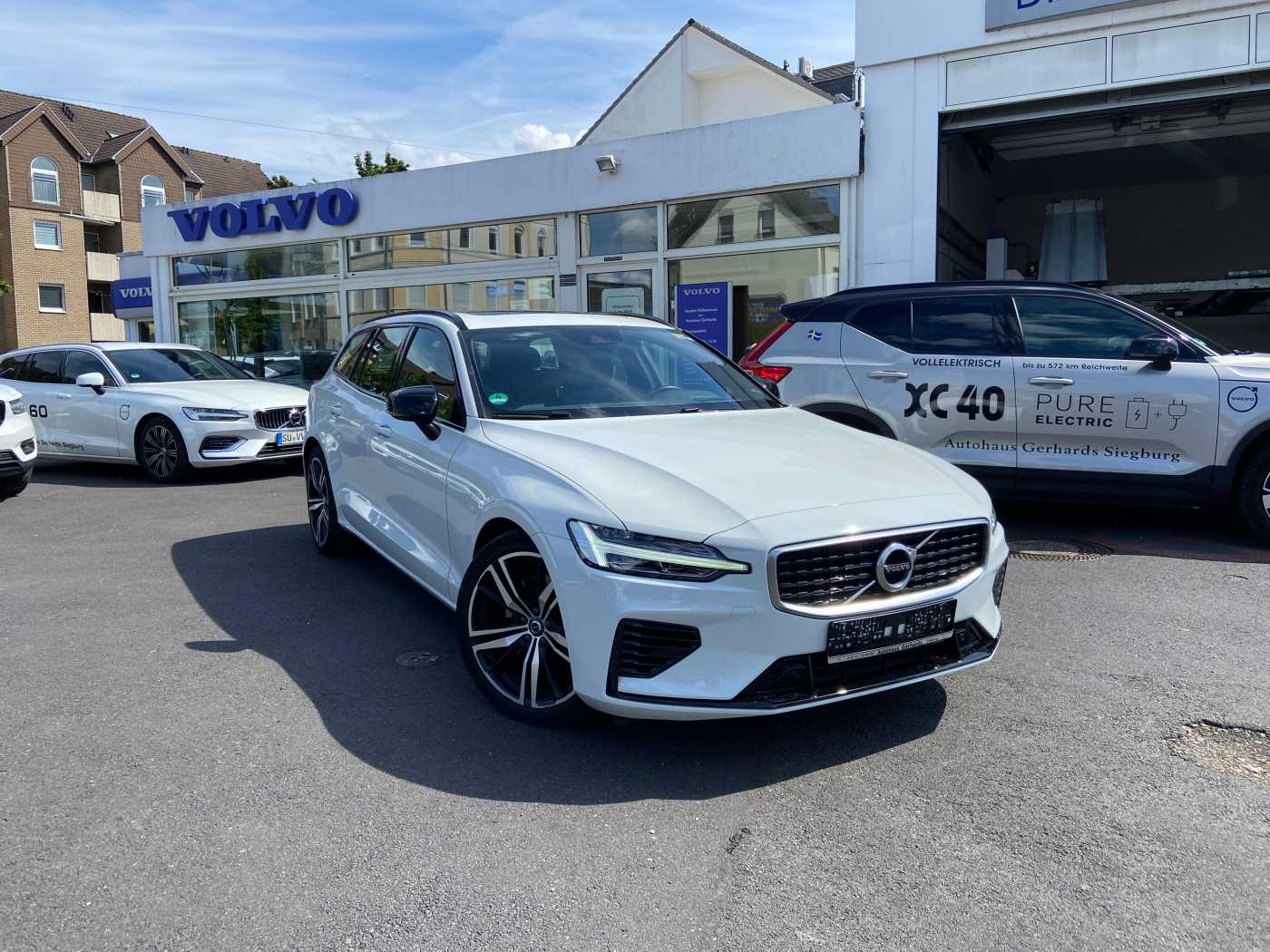 Volvo  T8 Plug-In Hybrid, AWD, R-Design, Pano, Head-Up, Voll-LED, H&K