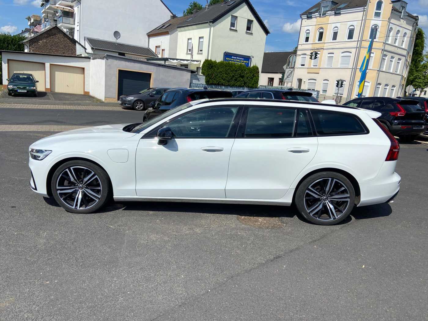 Volvo  T8 Plug-In Hybrid, AWD, R-Design, Pano, Head-Up, Voll-LED, H&K