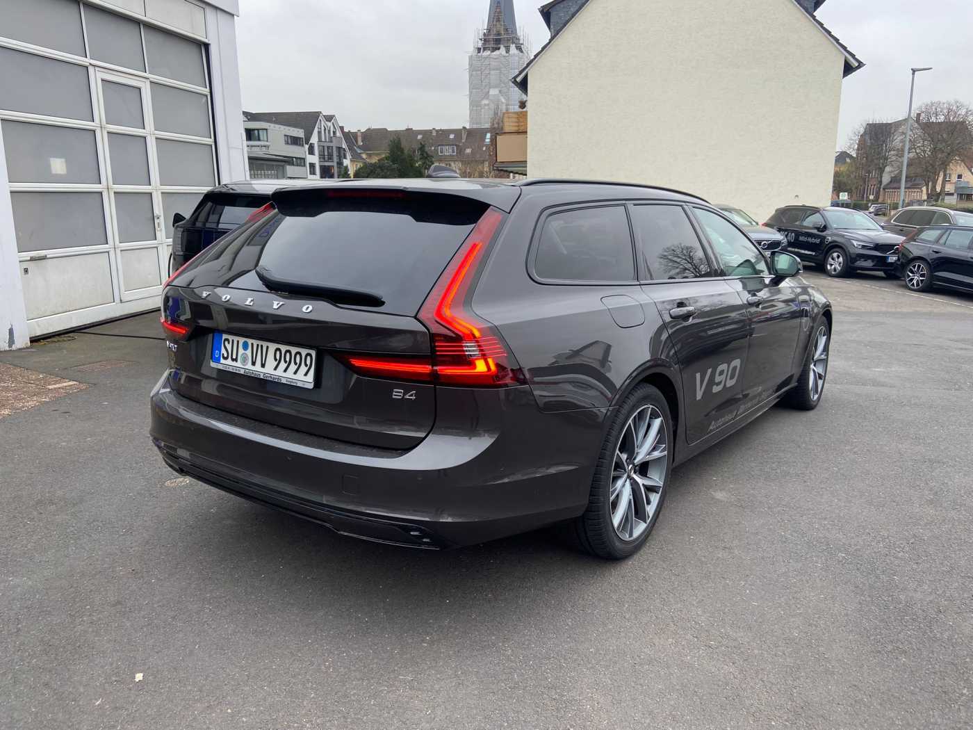 Volvo  Ultimate, B4 Diesel, Dark, Head-Up, Pano, Massage, bel. Sitze, 360°