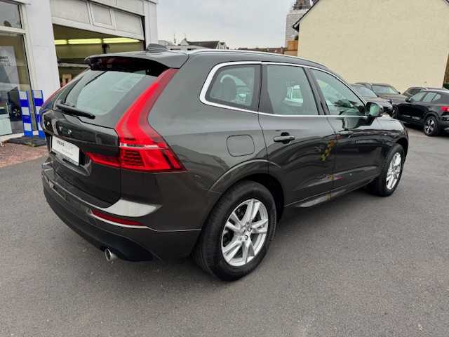 Volvo  XC60 D5 AWD Momentum, BLIS, ACC, Voll-LED, Pano, Head-Up, AHK