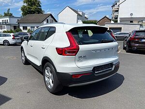 Volvo  Momentum Pro, D3 AWD, Pano, Voll-LED, BLIS, ACC, AHK