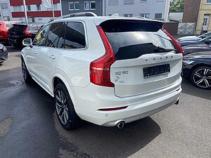 Volvo  D5 AWD Momentum, ACC, Panorama Dach, Rückfahrkamera, Voll-LED