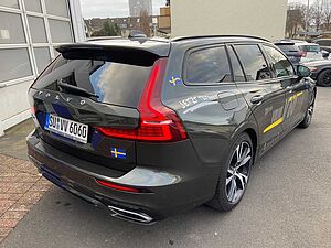 Volvo  T4 R-Design, BLIS, ACC, 360°, H&K