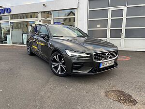 Volvo  T4 R-Design, BLIS, ACC, 360°, H&K