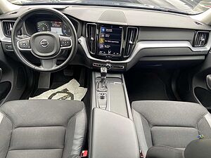 Volvo  D4 AWD Momentum, AHK, Voll-LED