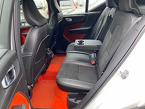 Volvo  T4 R-Design, Pano, H&K, 20', Kamera, Voll-LED