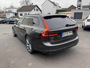 Volvo  Ultimate, B4 Diesel, Dark, Head-Up, Pano, Massage, bel. Sitze, 360°