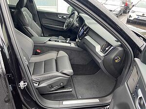 Volvo  R-Design, B4 AWD Diesel, Standheiz. , H&K, Kamera, Voll-LED, Memory