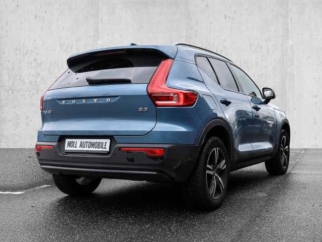 Volvo  Plus Dark 2WD B3 EU6d digitales Cockpit Memory Sitze Soundsystem HarmanKardon LE