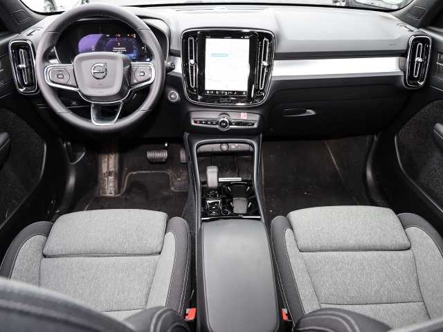 Volvo  Plus Dark 2WD B3 EU6d digitales Cockpit Memory Sitze Soundsystem HarmanKardon LE