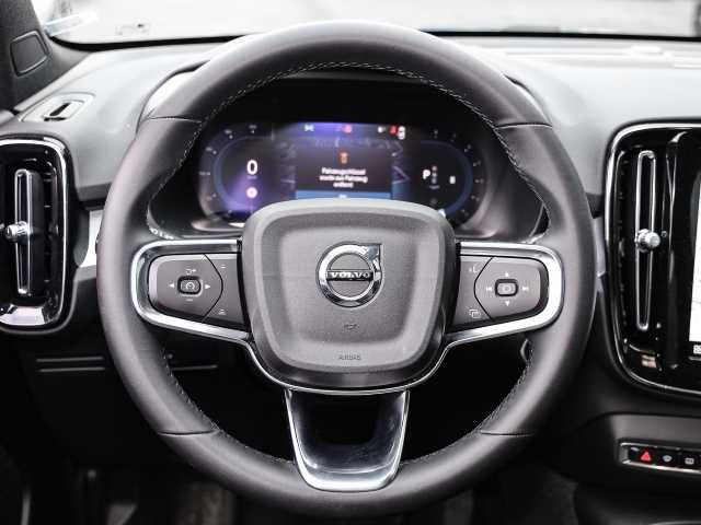 Volvo  Plus Dark 2WD B3 EU6d digitales Cockpit Memory Sitze Soundsystem HarmanKardon LE