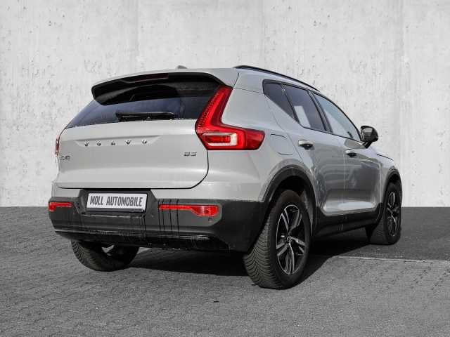 Volvo  Plus Dark 2WD B3 EU6d digitales Cockpit Memory Sitze Soundsystem HarmanKardon LE