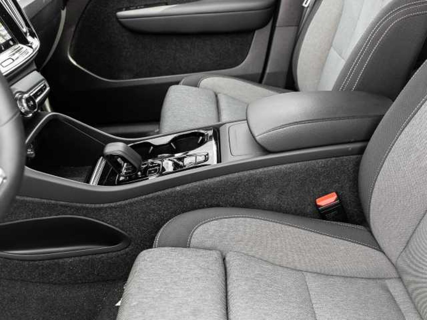 Volvo  Plus Dark 2WD B3 EU6d digitales Cockpit Memory Sitze Soundsystem HarmanKardon LE