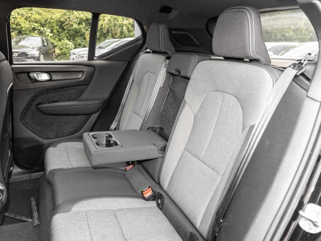 Volvo  Plus Dark 2WD B3 EU6d digitales Cockpit Memory Sitze Soundsystem HarmanKardon LE