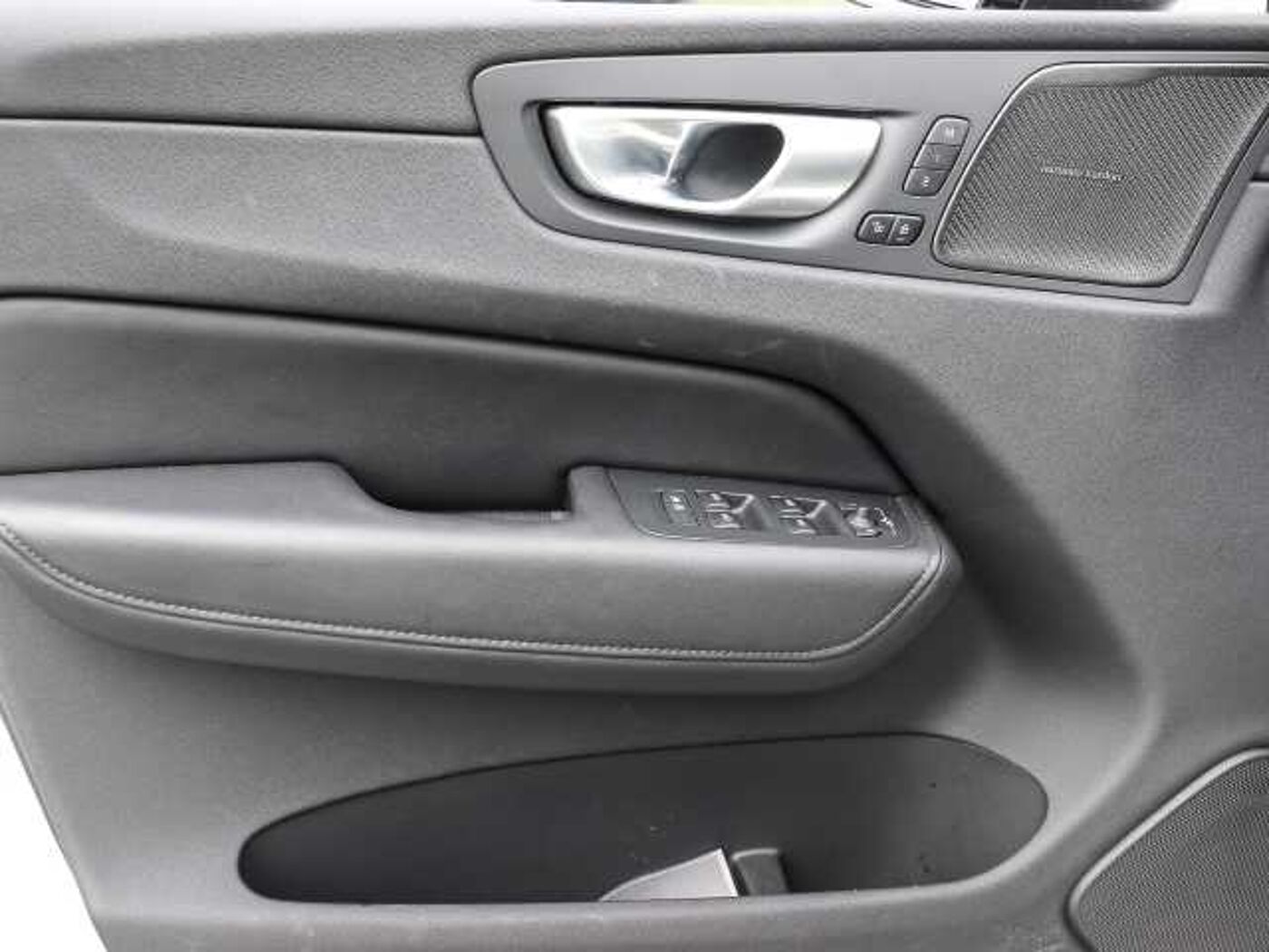 Volvo  Ultimate Dark AWD B4 Diesel EU6d Allrad HUD AD StandHZG digitales Cockpit Memory