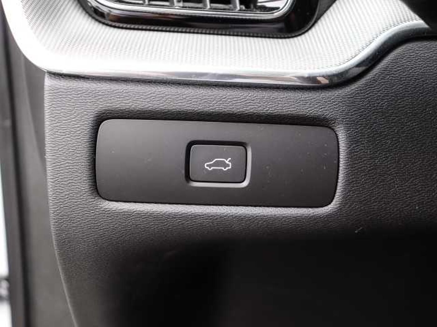 Volvo  Ultimate Dark AWD B4 Diesel EU6d Allrad HUD AD StandHZG digitales Cockpit Memory