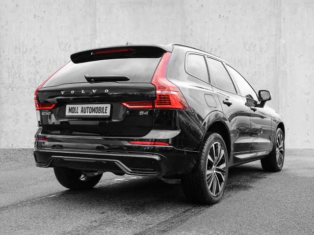 Volvo  Ultimate Dark 2WD B4 Diesel EU6d HUD AD digitales Cockpit Memory Sitze Soundsyst