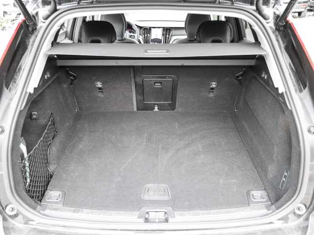 Volvo  Ultimate Dark AWD B4 Diesel EU6d Allrad HUD AD StandHZG digitales Cockpit Memory