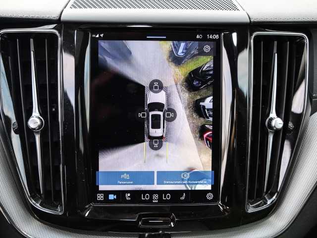 Volvo  Ultimate Dark 2WD B4 Diesel EU6d HUD AD digitales Cockpit Memory Sitze Soundsyst