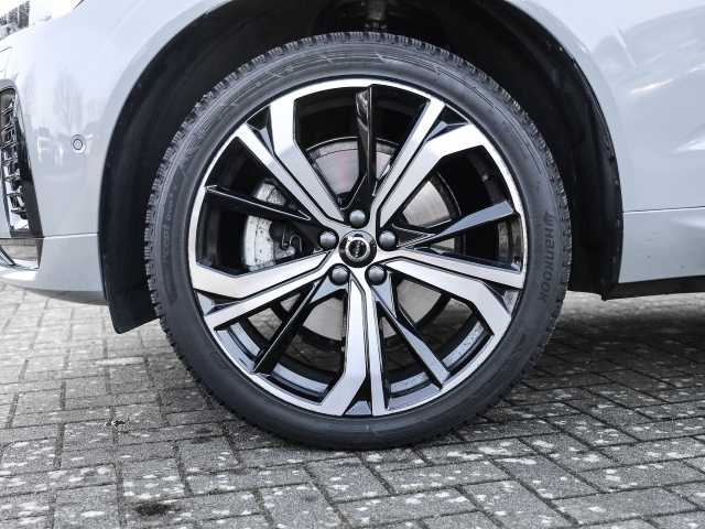 Volvo  Ultimate Dark AWD B4 Diesel EU6d Allrad HUD AD StandHZG digitales Cockpit Memory