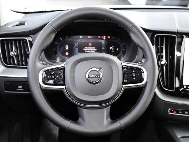 Volvo  Ultimate Dark AWD B4 Diesel EU6d Allrad HUD AD StandHZG digitales Cockpit Memory