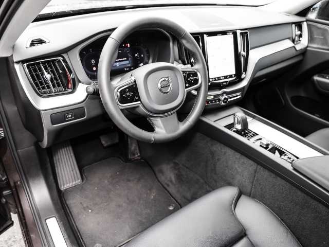 Volvo  Plus Dark 2WD B4 Diesel EU6d digitales Cockpit Memory Sitze Soundsystem HarmanKa