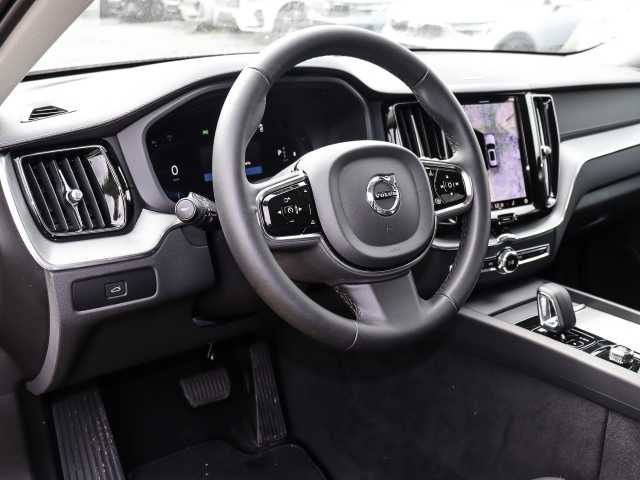 Volvo  Ultimate Dark 2WD B4 Diesel EU6d HUD AD digitales Cockpit Memory Sitze Soundsyst