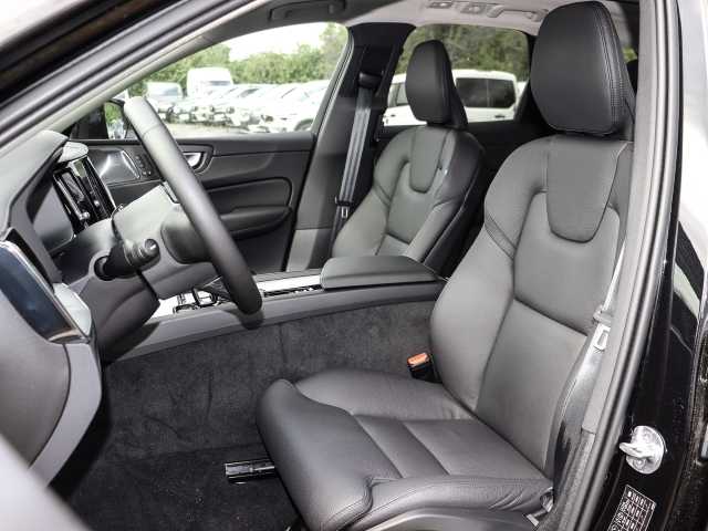 Volvo  Ultimate Dark 2WD B4 Diesel EU6d HUD AD digitales Cockpit Memory Sitze Soundsyst