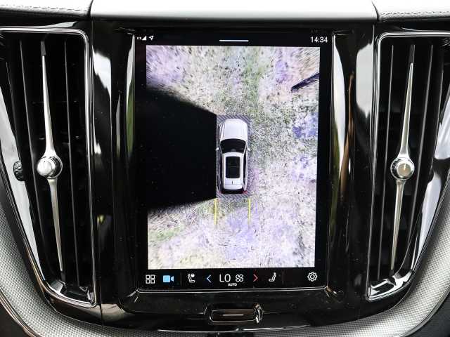 Volvo  Ultimate Dark 2WD B4 Diesel EU6d HUD AD digitales Cockpit Memory Sitze Soundsyst