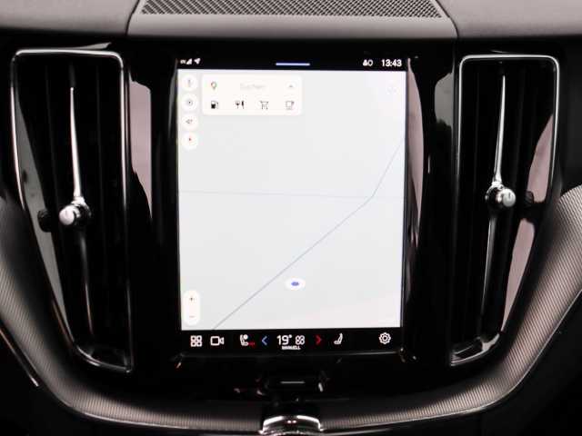 Volvo  Plus Dark AWD B5 Benzin EU6d Allrad Leder digitales Cockpit Memory Sitze Soundsy