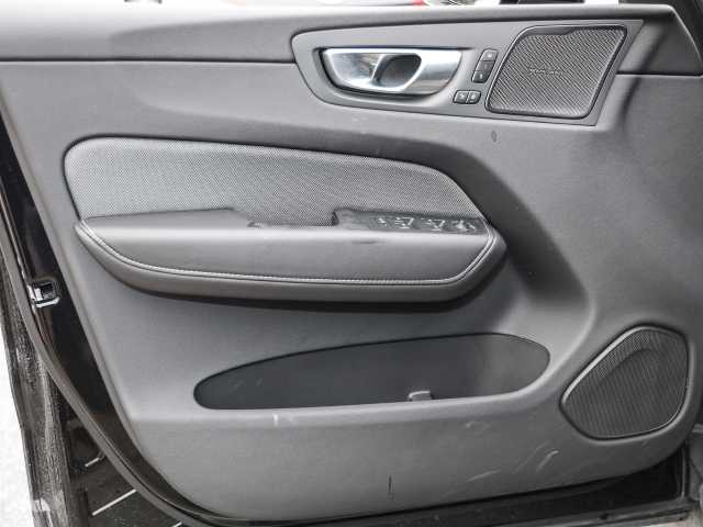 Volvo  Ultimate Dark AWD B5 Benzin EU6d Allrad HUD StandHZG Leder digitales Cockpit Mem
