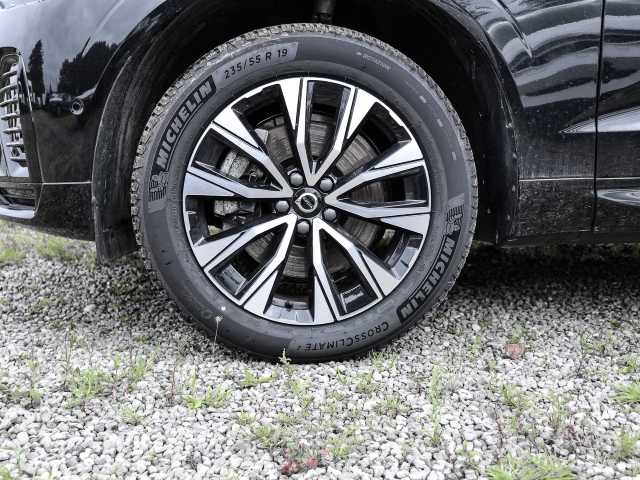 Volvo  Plus Dark AWD B5 Benzin EU6d Allrad Leder digitales Cockpit Memory Sitze Soundsy