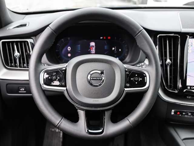 Volvo  Plus Dark AWD B5 Benzin EU6d Allrad Leder digitales Cockpit Memory Sitze Soundsy
