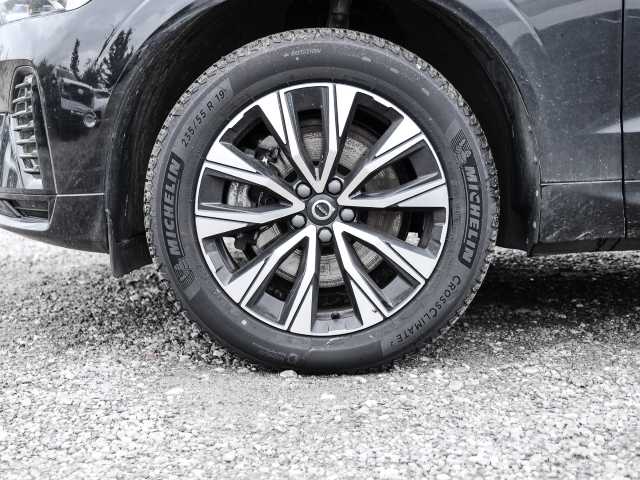 Volvo  Plus Dark AWD B5 Benzin EU6d Allrad Leder digitales Cockpit Memory Sitze Soundsy