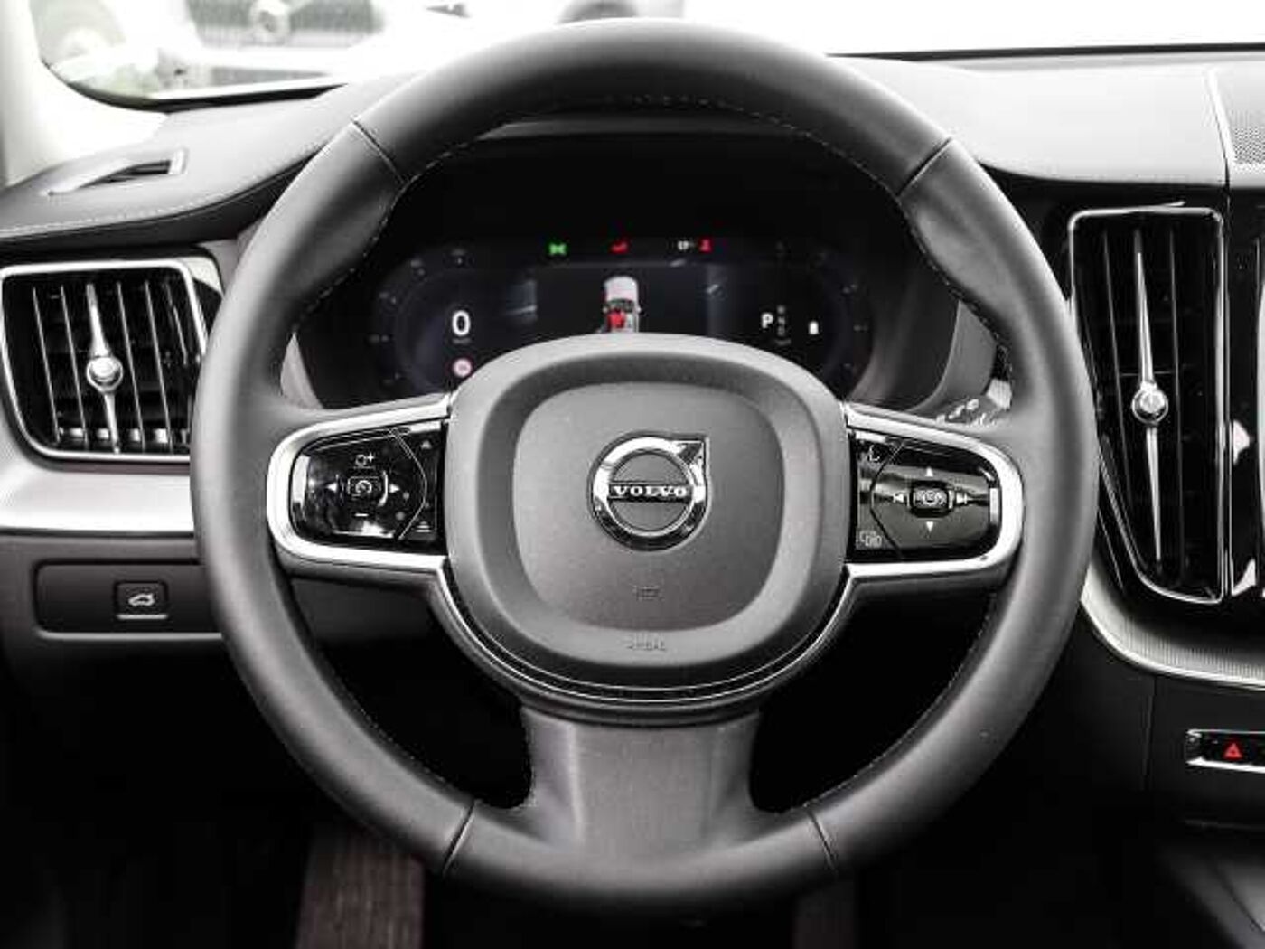 Volvo  Ultimate Dark AWD B4 Diesel EU6d Allrad HUD AD StandHZG digitales Cockpit Memory