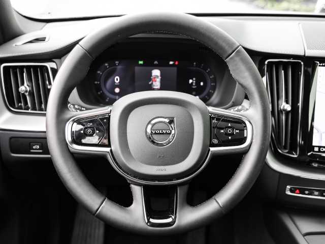 Volvo  Ultimate Dark AWD B5 Benzin EU6d Allrad HUD StandHZG Leder digitales Cockpit Mem