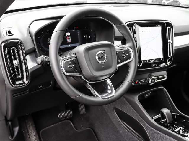 Volvo  Plus Dark 2WD B3 EU6d digitales Cockpit Memory Sitze Soundsystem HarmanKardon LE