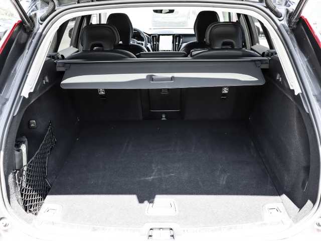 Volvo  Plus Dark AWD B4 Diesel EU6d Allrad digitales Cockpit Memory Sitze Soundsystem