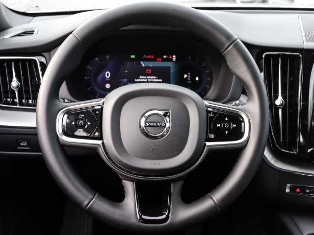 Volvo  Plus Dark AWD B5 Benzin EU6d Allrad Leder digitales Cockpit Memory Sitze Soundsy