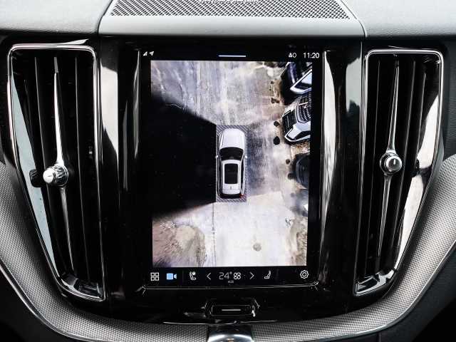 Volvo  Plus Dark AWD B5 Benzin EU6d Allrad Leder digitales Cockpit Memory Sitze Soundsy